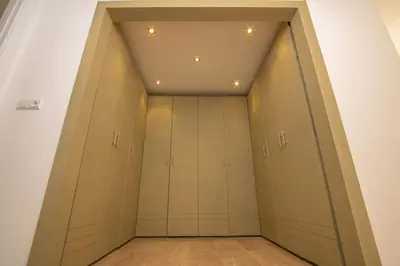 a row of lockers in a room with a ceiling at Villa Meriem, Fès in Oulad Tayeb