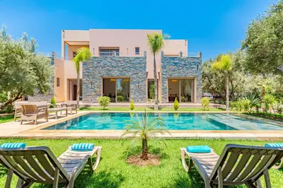 Gallery image of Villa Kamélia 5000m Hammam Piscine Chauffée et Sans Vis à Vis in Marrakech