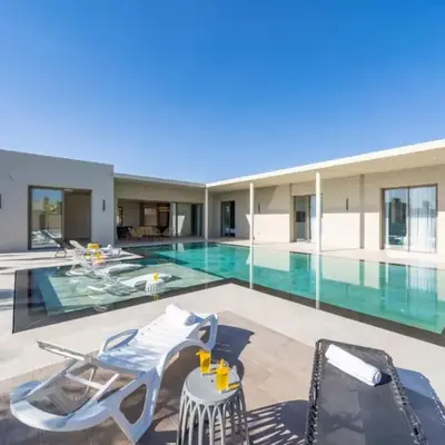 Villa Seyana master