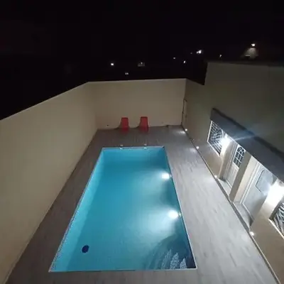 Maison familiale avec piscine privée sans vis à vis