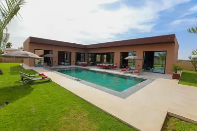 Gallery image of Villa rt2l in Sfiani