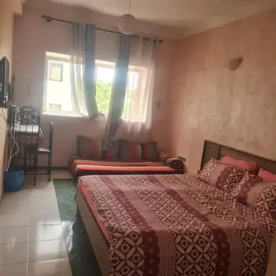 chamber chez l habitant pour les femmes à côté CTM & Gare du train