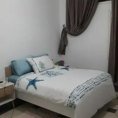 grand apt climatisé et ensoleillé au centre de Fès