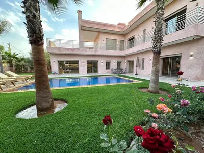 a house with a swimming pool in a yard at Villa Bellevue in Sbiti