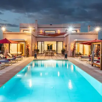 Luxury 5-Suite Villa with Heated Pool