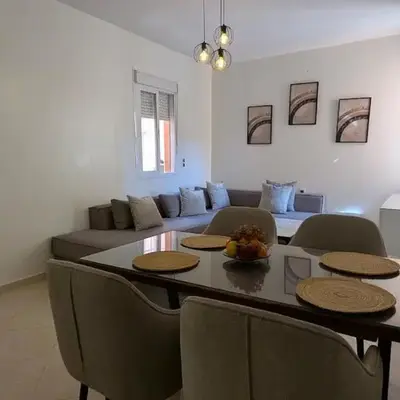 Apartment 2-Bedroom 20 minutes from downtown