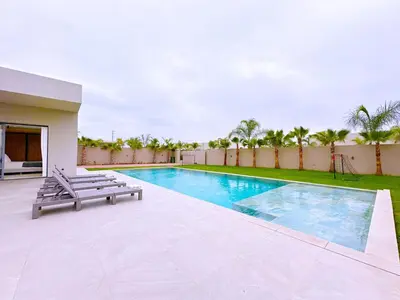 Gallery image of villa Amjad, Haut Standing avec piscine & parking in Marrakech