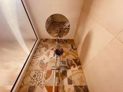 a room with a ceiling with a mirror on the floor at ZyonFamily in Ouarzazate