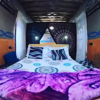 Home khamlia