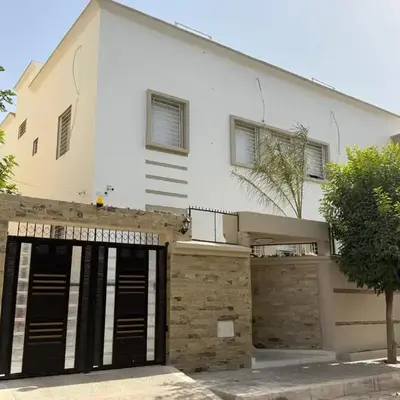 Maison De Maitre