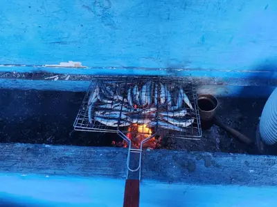 a grill in the middle of a swimming pool at Dar Lala Chafia Fes in Fès