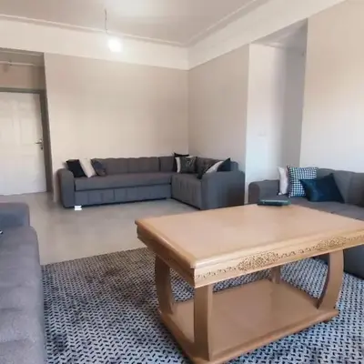 Bright & Calm Apartment in Riad Toulal