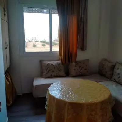 Apartment with Elevator Stadium and CHU within walking distance