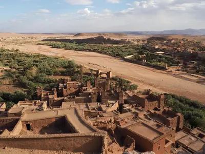 an aerial view of a village in the desert at Maison d'hôtes Dar Farhana in Ouarzazate