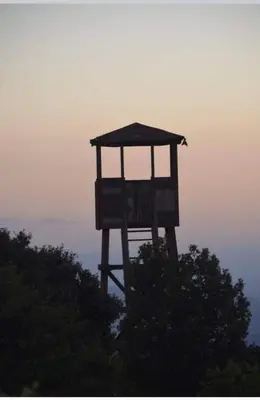 a life guard tower on top of a hill at Gîte Dayet Chiker in Taza