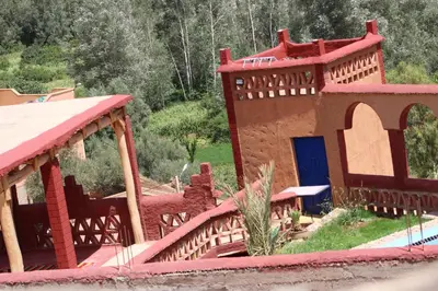 a model of a house with a bridge at Riad Gabsi Dades in Boumalne